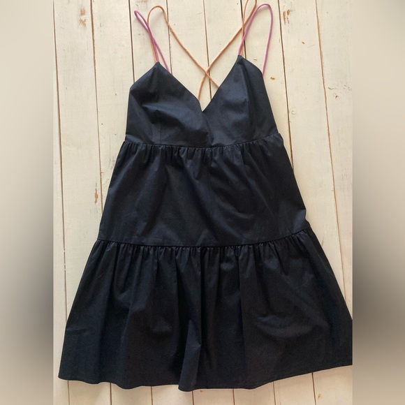 Wayf Dresses & Skirts - NWT Sleeveless Black WAYF Dress, Size Large